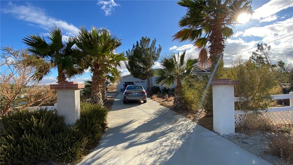 1364 60th Street W, Rosamond, CA 93560