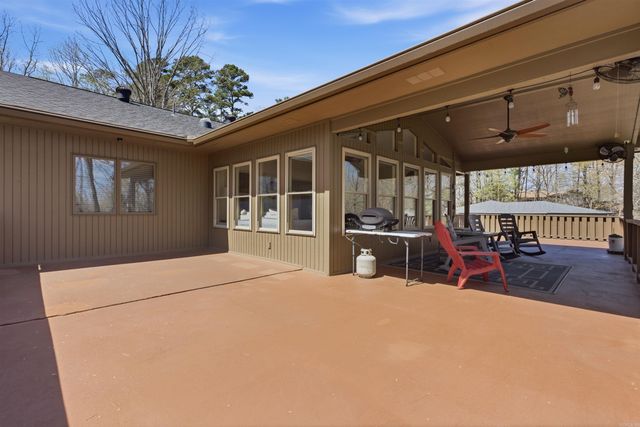 1 Narvaez Lane, Hot Springs Village, AR 71909