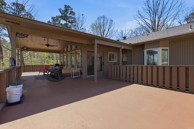 1 Narvaez Lane, Hot Springs Village, AR 71909