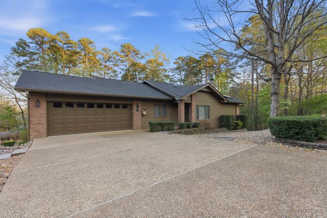 1 Narvaez Lane, Hot Springs Village, AR 71909