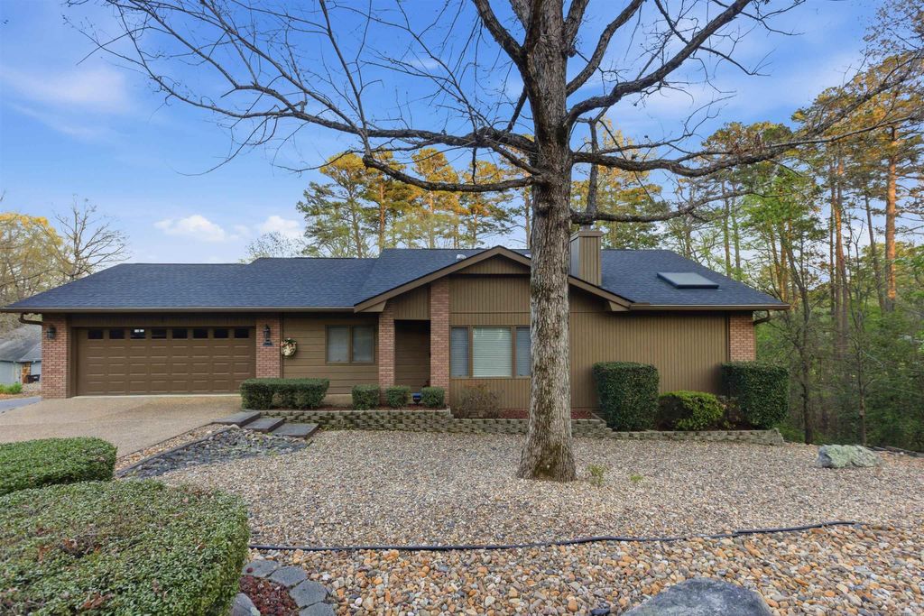 1 Narvaez Lane, Hot Springs Village, AR 71909