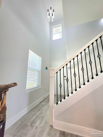 380 Hilburn Ln, Pensacola, FL 32504