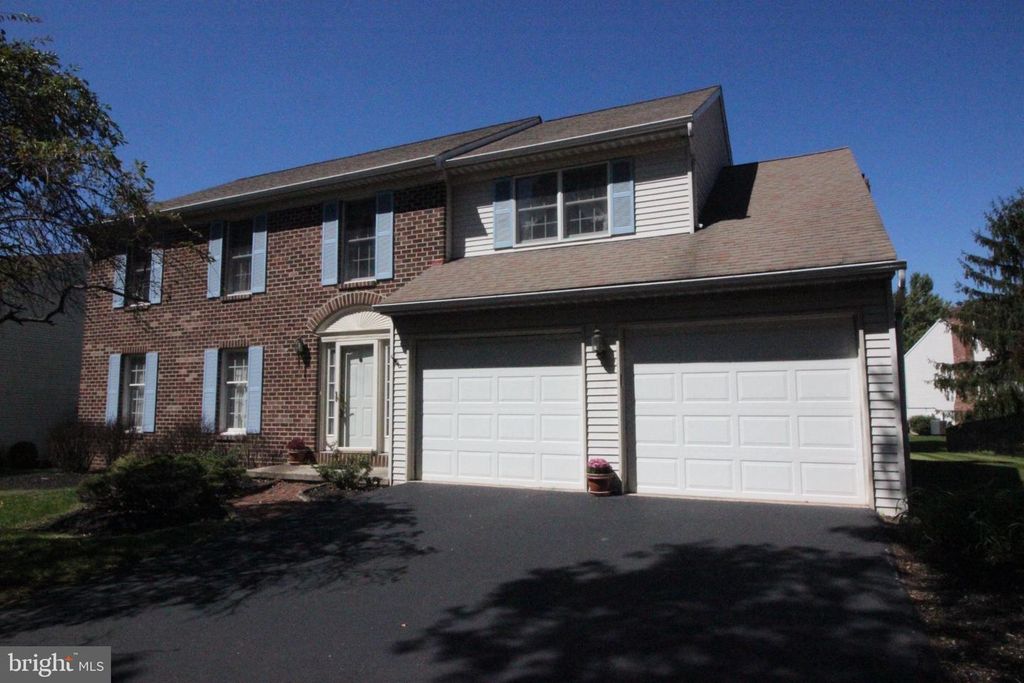 425 SHOEMAKER WAY, LANSDALE, PA 19446 — photo 2