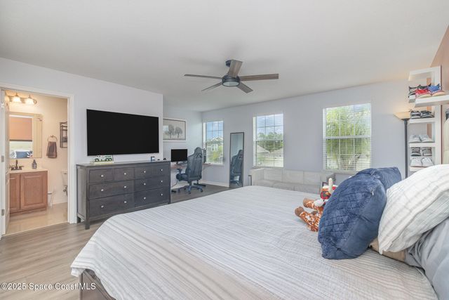 2039 Snapdragon Drive NW, Palm Bay, FL 32907