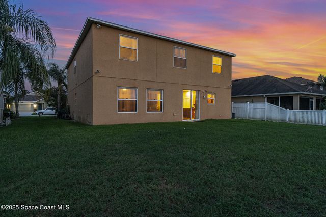 2039 Snapdragon Drive NW, Palm Bay, FL 32907