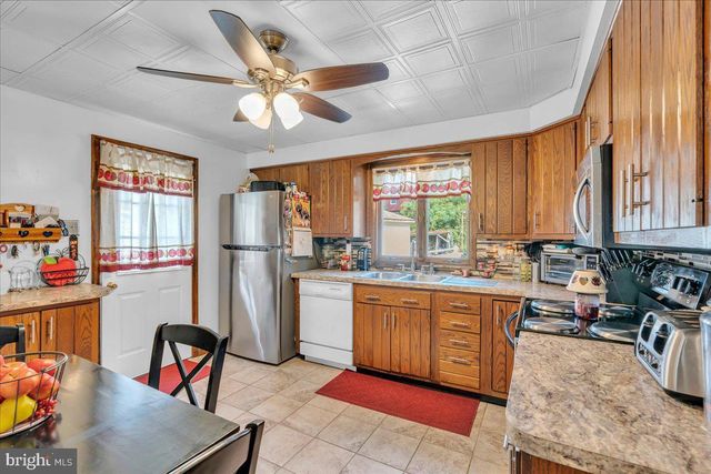 318 S CUMMINGS AVE, Glassboro, NJ 08028