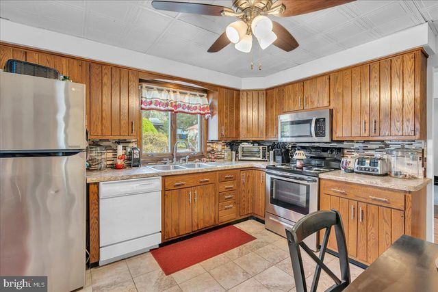 318 S CUMMINGS AVE, Glassboro, NJ 08028