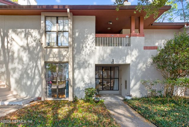 2305 WOOD HILL Place, Jacksonville, FL 32256