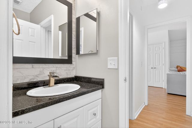 2305 WOOD HILL Place, Jacksonville, FL 32256