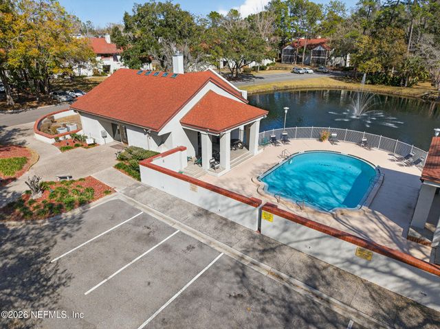 2305 WOOD HILL Place, Jacksonville, FL 32256