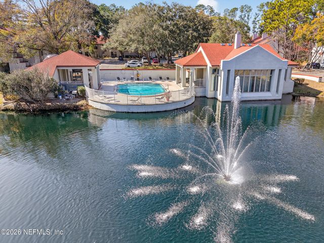 2305 WOOD HILL Place, Jacksonville, FL 32256