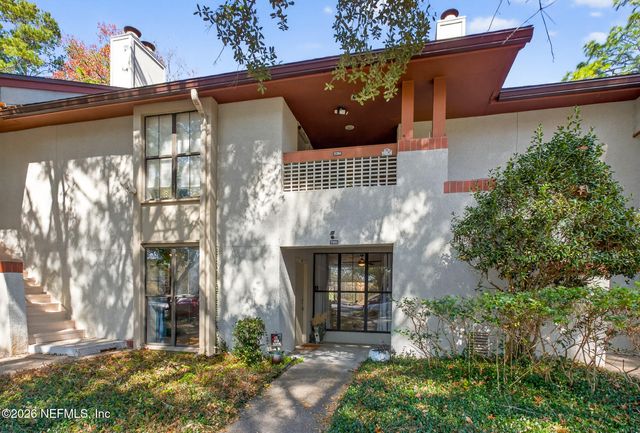 2305 WOOD HILL Place, Jacksonville, FL 32256