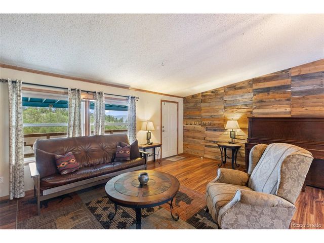 1703 Arapahoe Dr, Florissant, CO 80816
