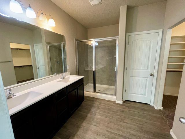 5841 Union Drive NE, Rio Rancho, NM 87144