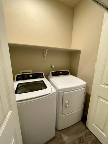 5841 Union Drive NE, Rio Rancho, NM 87144