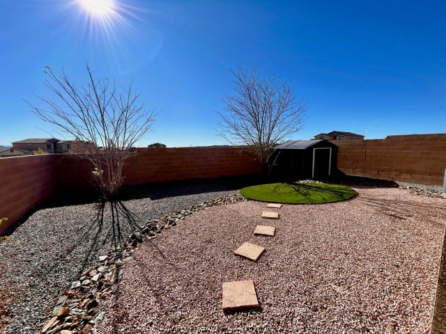 5841 Union Drive NE, Rio Rancho, NM 87144