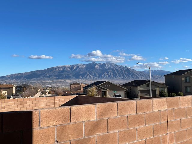 5841 Union Drive NE, Rio Rancho, NM 87144