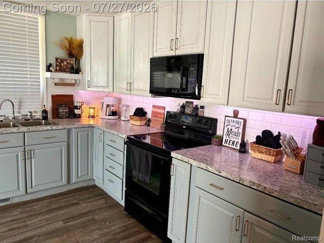 614 N Saginaw Street, Owosso, MI 48867