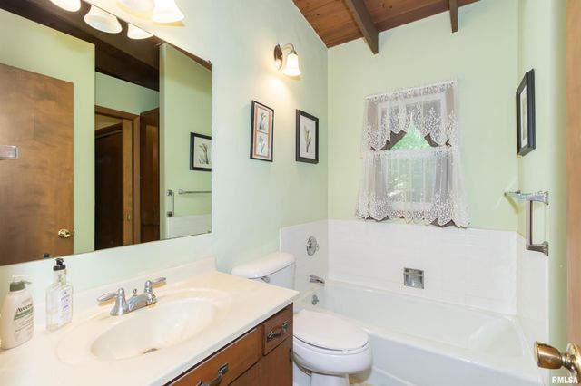 1428 NW WINDERMERE Drive, Tremont, IL 61568