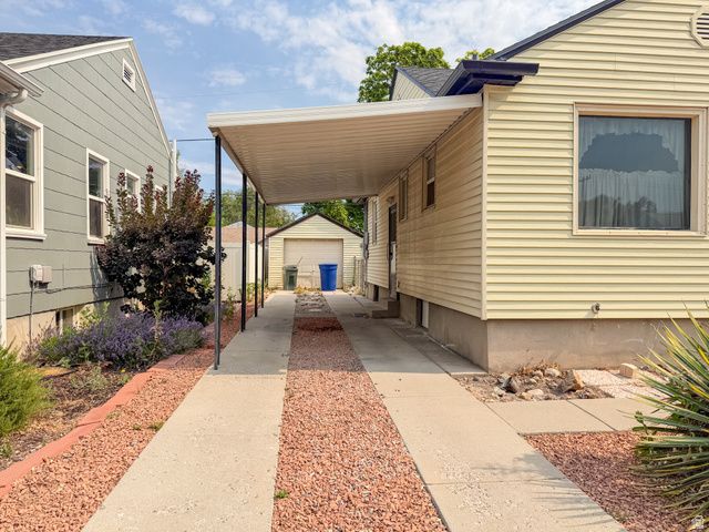 225 E ROSEWOOD AVE, Salt Lake City, UT 84115