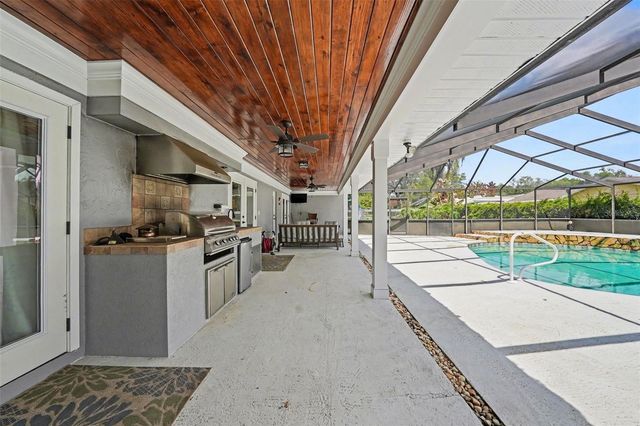 1009 MORFIELD LANE, Brandon, FL 33511