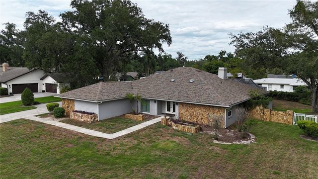 1009 MORFIELD LANE, Brandon, FL 33511
