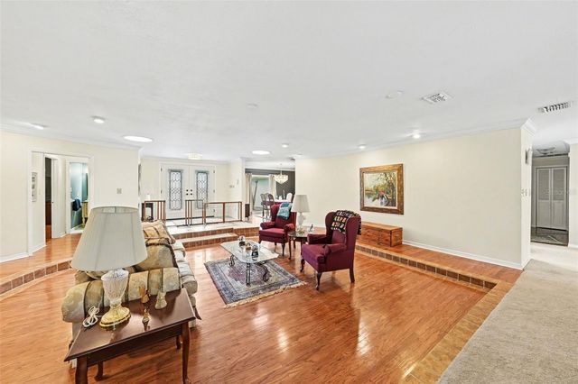 1009 MORFIELD LANE, Brandon, FL 33511