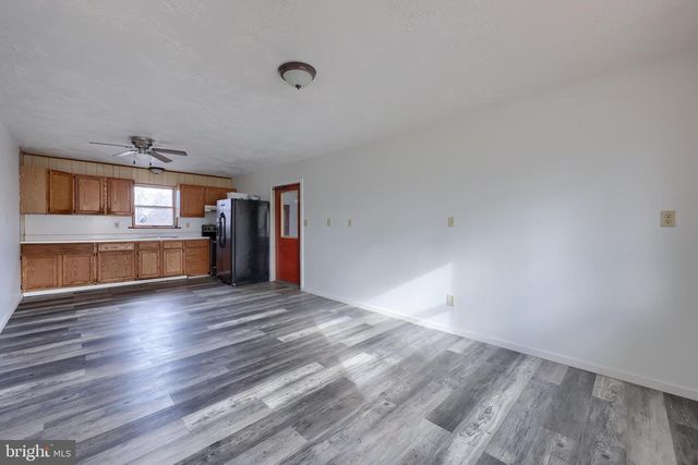 75 CHURCH RD, Etters, PA 17319