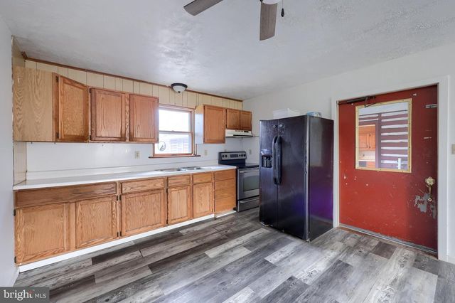 75 CHURCH RD, Etters, PA 17319