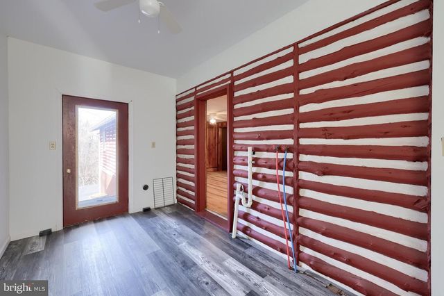 75 CHURCH RD, Etters, PA 17319