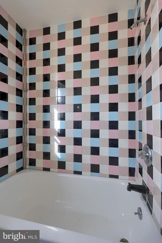 75 CHURCH RD, Etters, PA 17319