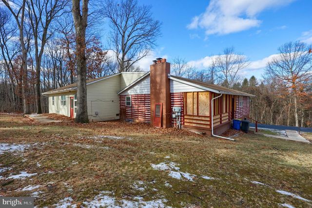 75 CHURCH RD, Etters, PA 17319