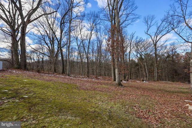 75 CHURCH RD, Etters, PA 17319