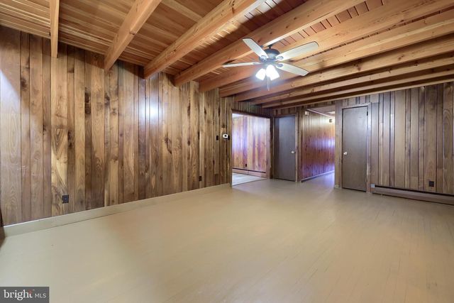 75 CHURCH RD, Etters, PA 17319