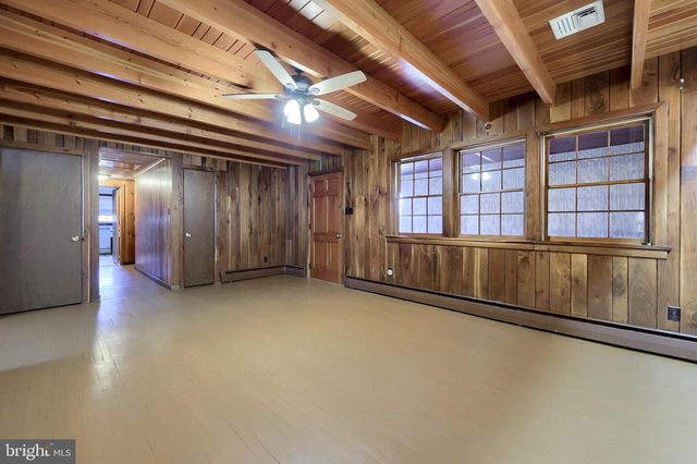 75 CHURCH RD, Etters, PA 17319