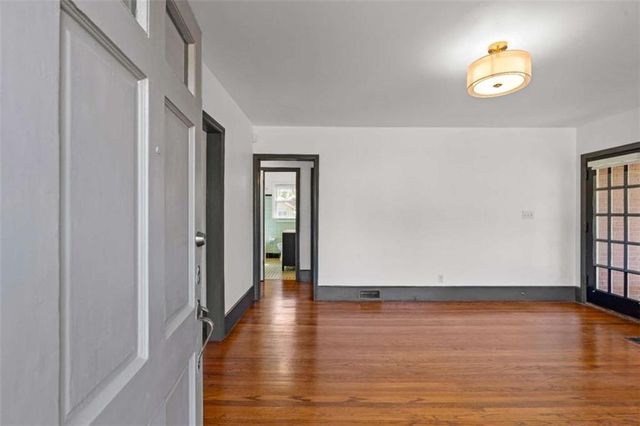 1610 Brewer Boulevard, Atlanta, GA 30310