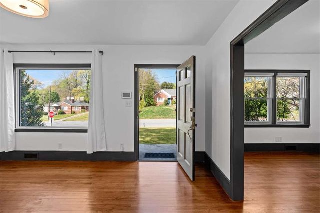 1610 Brewer Boulevard, Atlanta, GA 30310