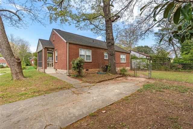 1610 Brewer Boulevard, Atlanta, GA 30310