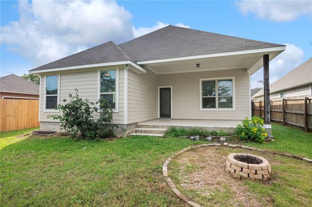 4102 Whispering Creek Drive, College Station, TX 77845