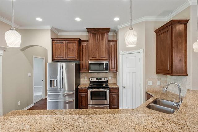 4102 Whispering Creek Drive, College Station, TX 77845