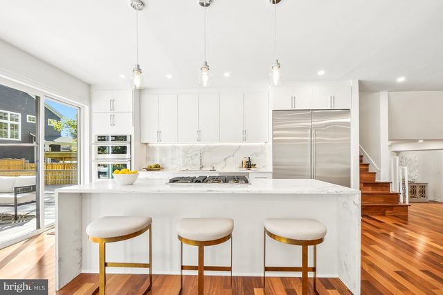 7301 MARBURY RD, Bethesda, MD 20817
