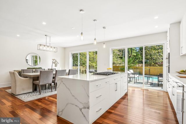 7301 MARBURY RD, Bethesda, MD 20817