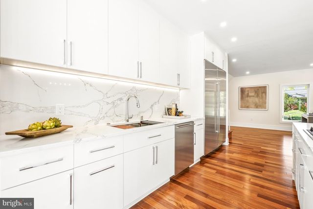 7301 MARBURY RD, Bethesda, MD 20817