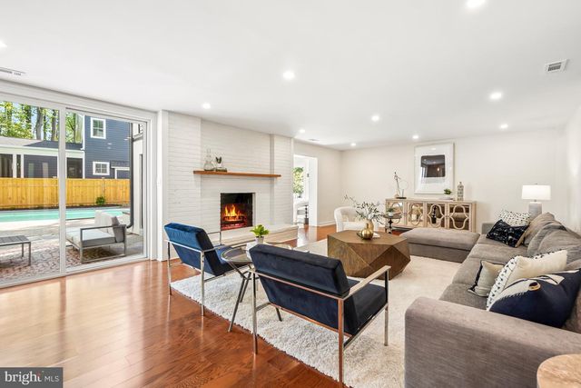 7301 MARBURY RD, Bethesda, MD 20817