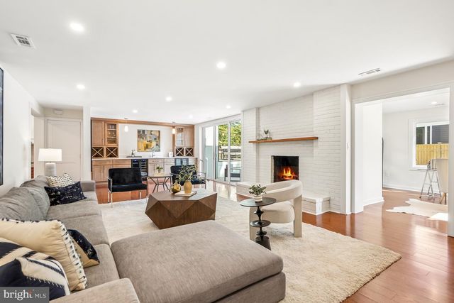 7301 MARBURY RD, Bethesda, MD 20817