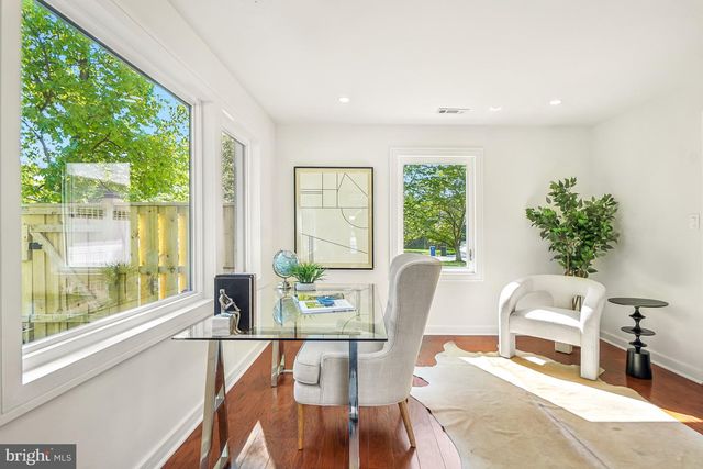 7301 MARBURY RD, Bethesda, MD 20817
