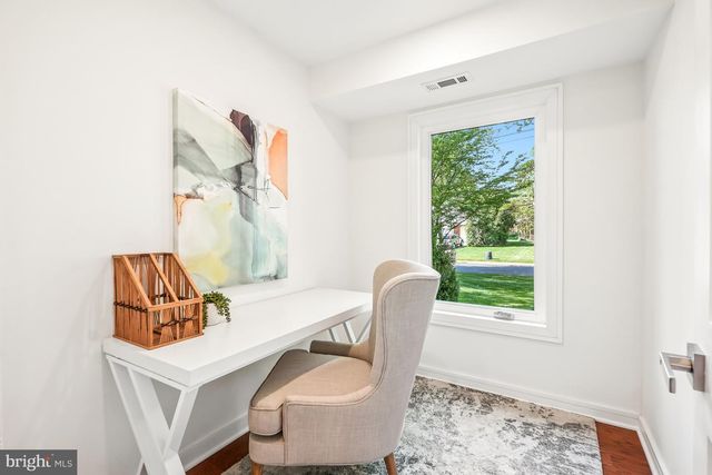 7301 MARBURY RD, Bethesda, MD 20817