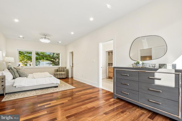 7301 MARBURY RD, Bethesda, MD 20817