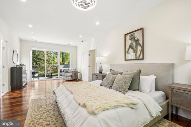 7301 MARBURY RD, Bethesda, MD 20817