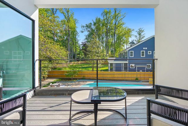 7301 MARBURY RD, Bethesda, MD 20817